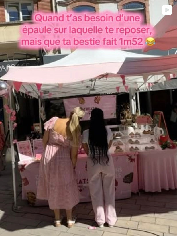 The pink Taylers Treats stall
